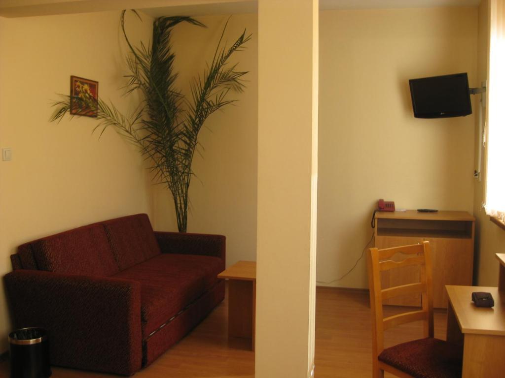 Family Hotel Veronika 代温 客房 照片